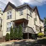 Cozy 2 Bdr Apt At Heart Of Capitol Hill - Apt A